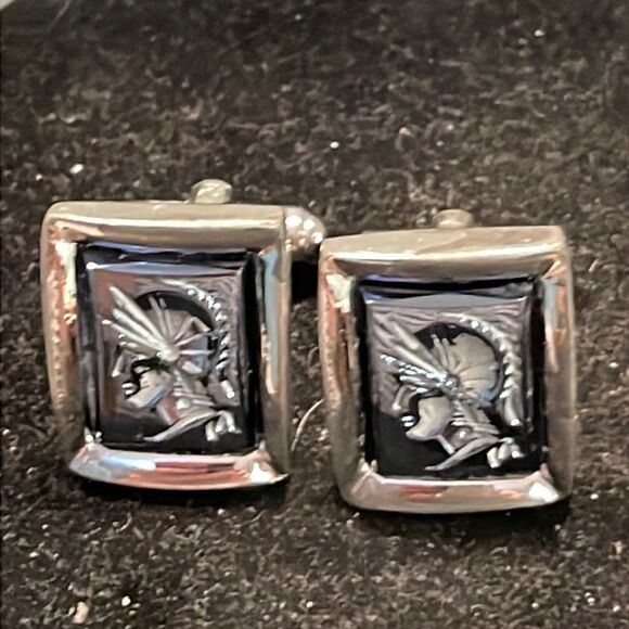 Vintage MCM silver tone intaglio Roman Centurion warrior bullet back cufflinks - Picture 3 of 14